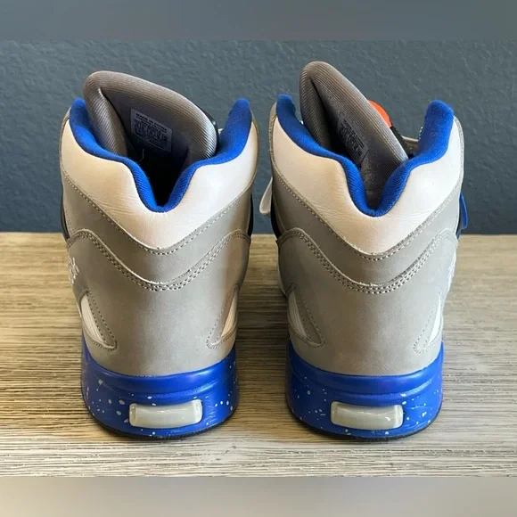 LIKE NEW!!! Reebok Pump Omni Zone Retro High-Top Sneakers in Tin Grey Royal